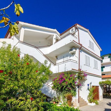 Apartments Anica J Lopar Exterior photo