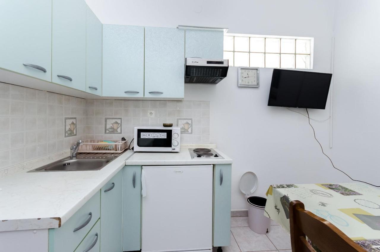 Apartments Anica J Lopar Exterior photo
