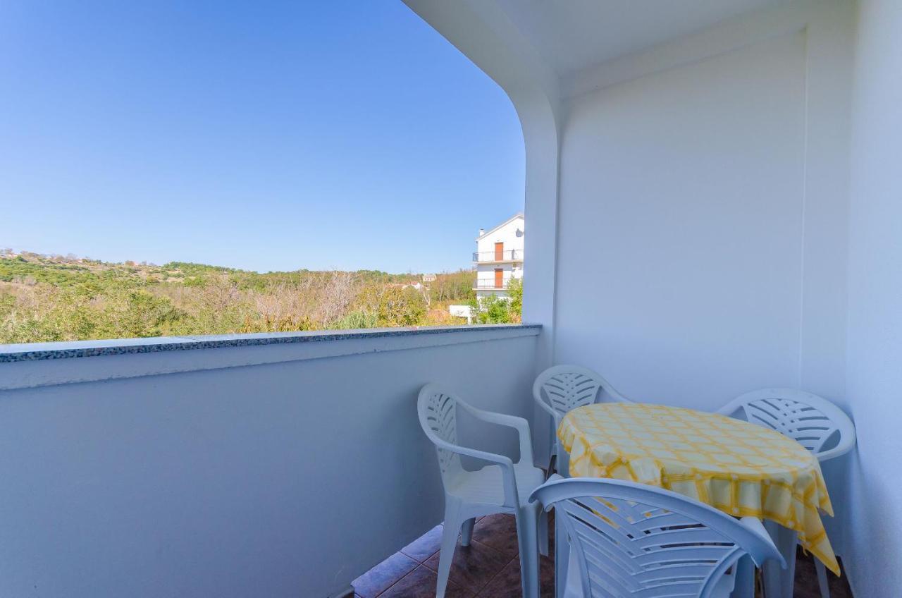 Apartments Anica J Lopar Exterior photo